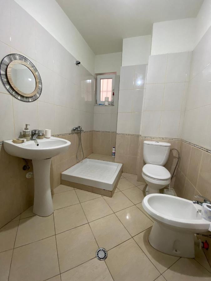Seaside Apartment Durres Ngoại thất bức ảnh